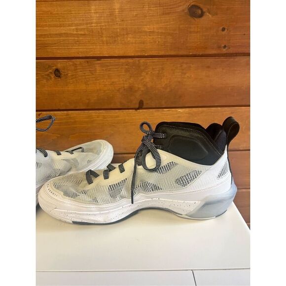 Air Jordan 37 \'Oreo\'[DD6958-108] Mens Sz 13